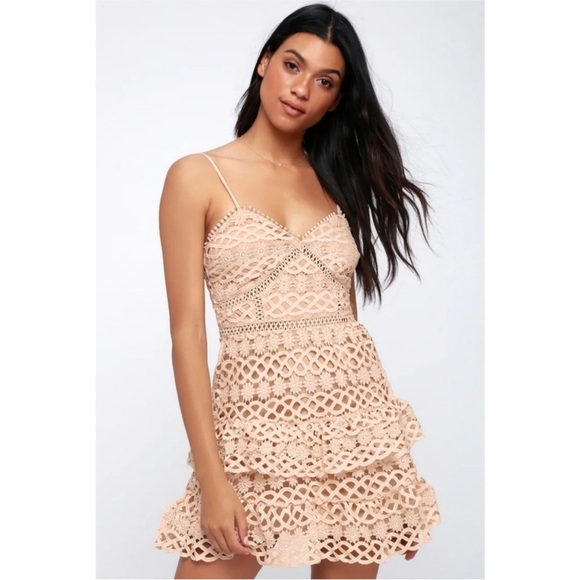 Lulu’s Beauty and Lace Nude Cream Tan Crochet Lace Mini Dress Party Wedding XS - Picture 2 of 7